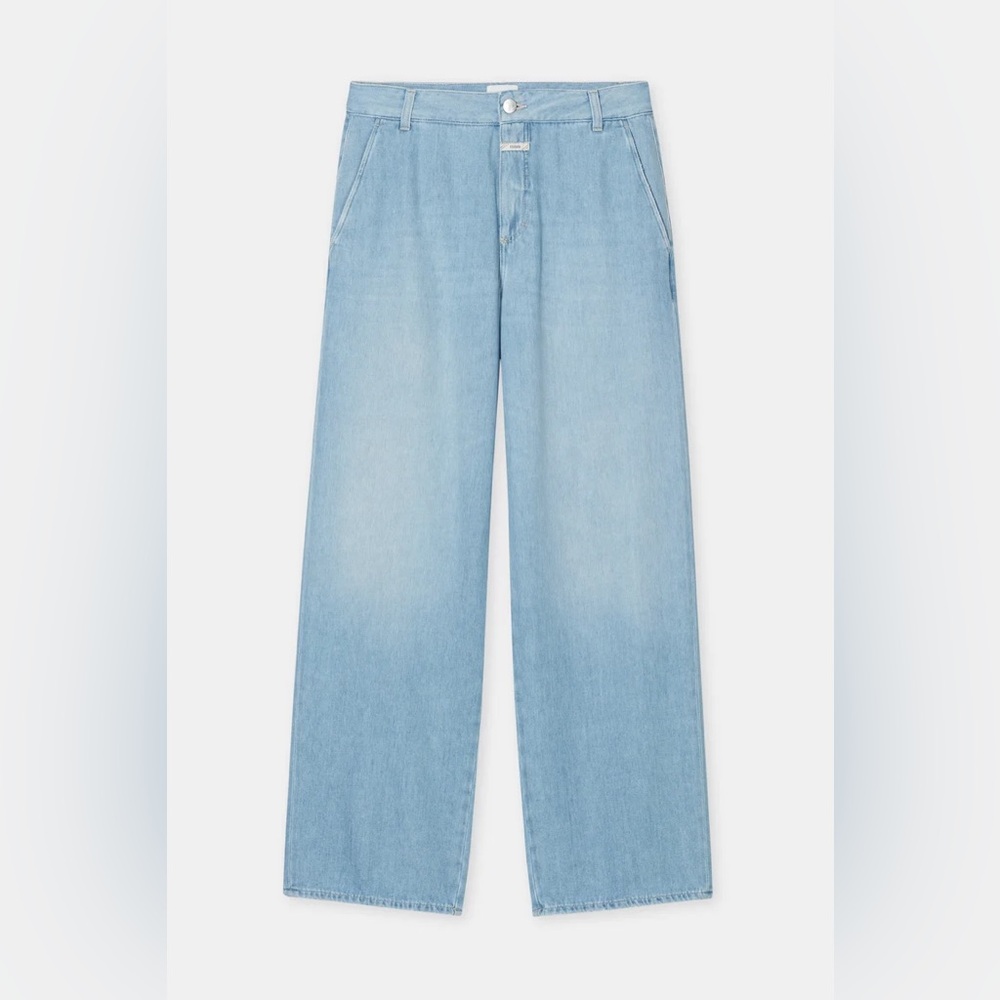 Closed Jurdy Low Rise Straight Jean Light Blue